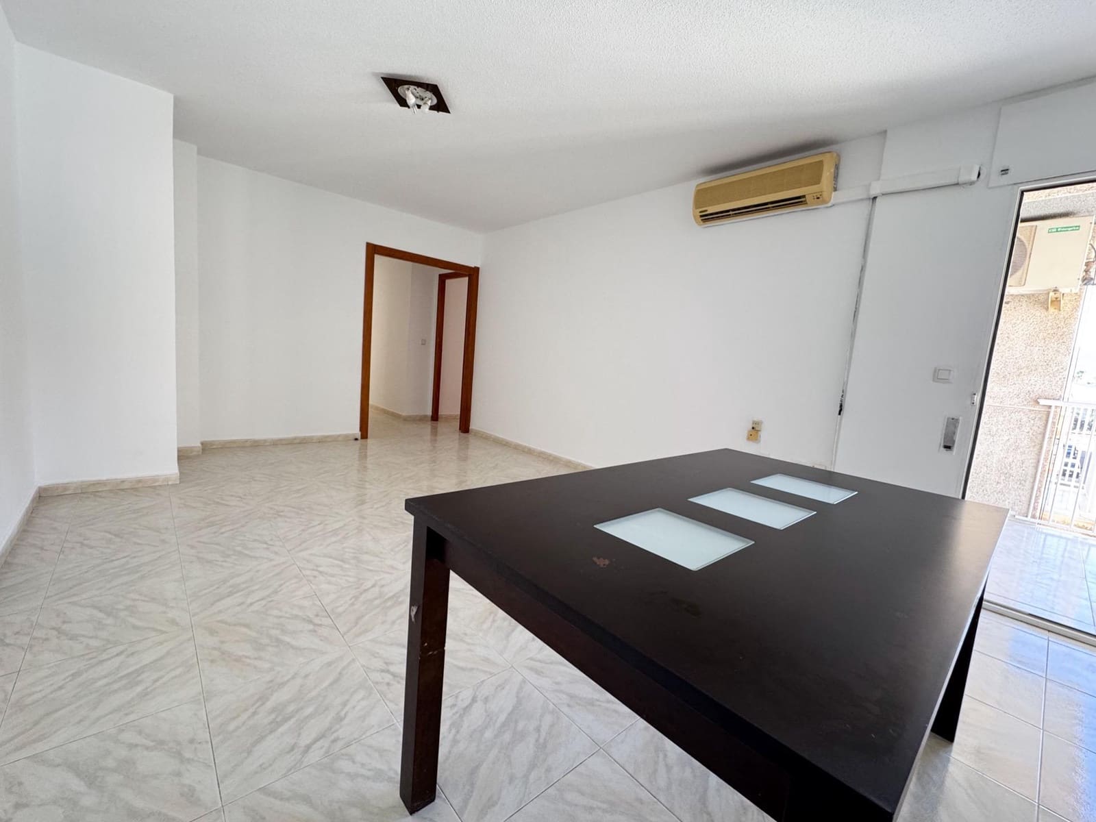 4 bedroom Flat for sale in Aguilas - € 130,000 (Ref: 9868614)