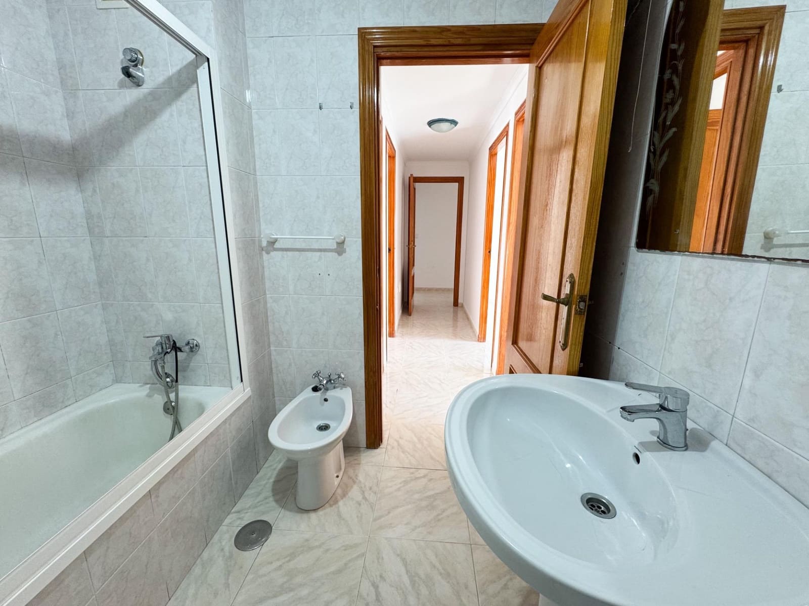 4 bedroom Flat for sale in Aguilas - € 130,000 (Ref: 9868614)