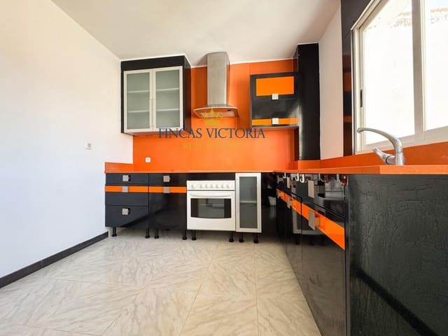 Piso de 4 habitaciones en Aguilas en venta - 130.000 € (Ref: 9868614)