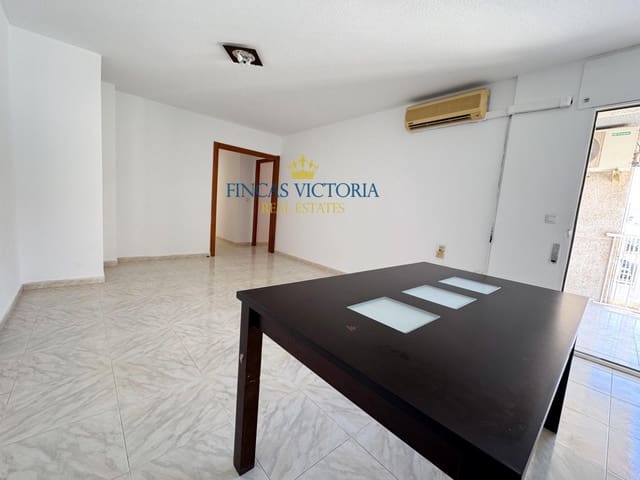 Piso de 4 habitaciones en Aguilas en venta - 130.000 € (Ref: 9868614)