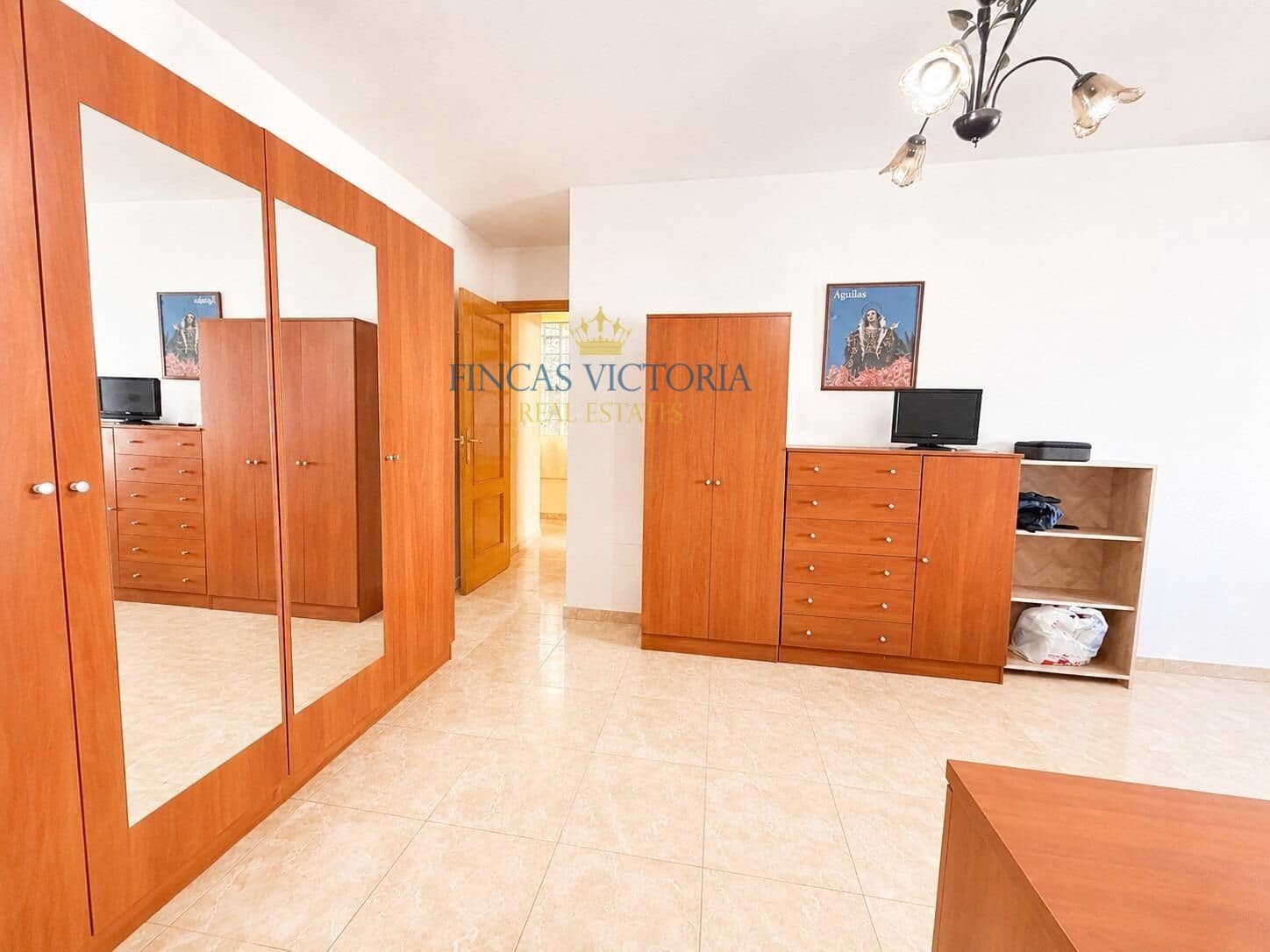 4 bedroom Flat for sale in Aguilas with garage - € 150,000 (Ref: 9873525)