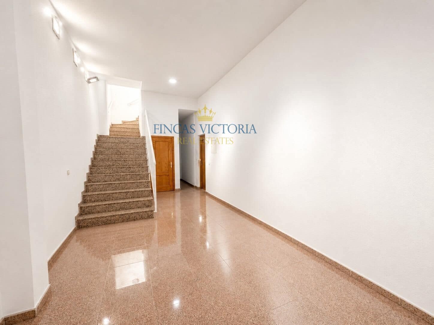4 bedroom Flat for sale in Aguilas with garage - € 150,000 (Ref: 9873525)