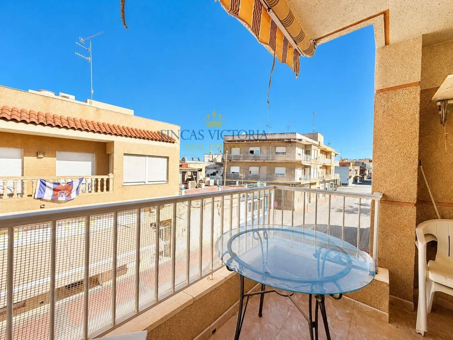 4 bedroom Flat for sale in Aguilas with garage - € 150,000 (Ref: 9873525)