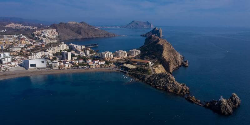 Piso de 3 habitaciones en Aguilas en venta - 300.000 € (Ref: 9890404)