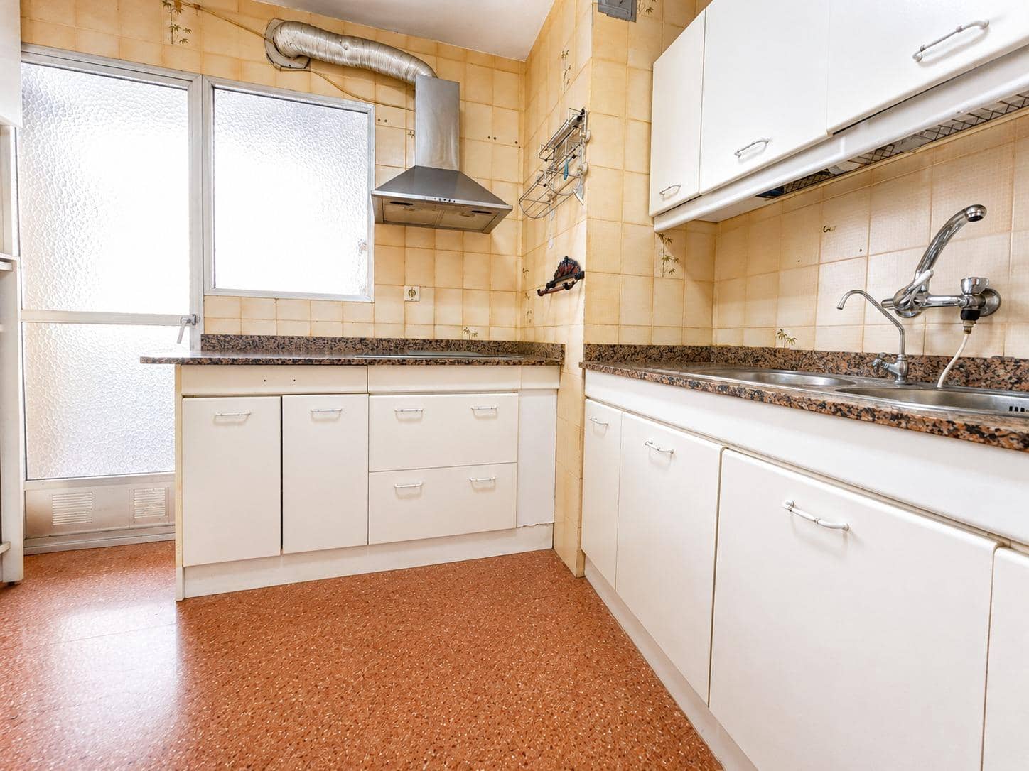 Piso de 3 habitaciones en Aguilas en venta - 300.000 € (Ref: 9890404)