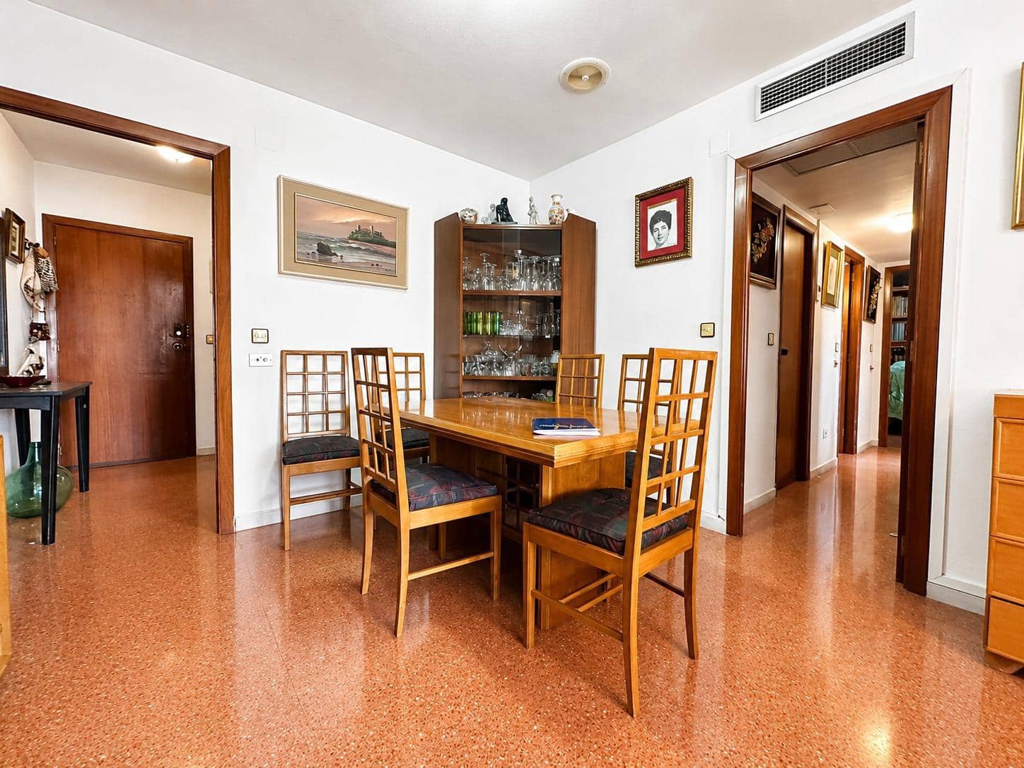 Piso de 3 habitaciones en Aguilas en venta - 300.000 € (Ref: 9890404)
