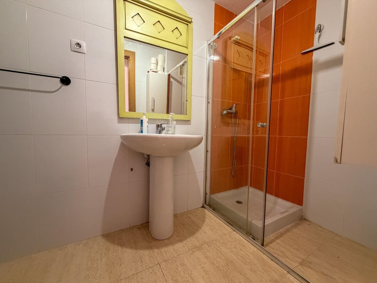 1 bedroom Apartment for rent in Calarreona with pool garage - € 600 (Ref: 9899193)