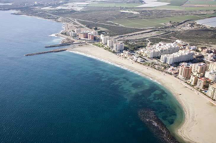 Piso de 3 habitaciones en Aguilas en venta - 169.900 € (Ref: 9915852)
