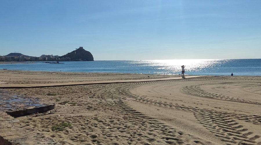 Piso de 3 habitaciones en Aguilas en venta - 169.900 € (Ref: 9915852)