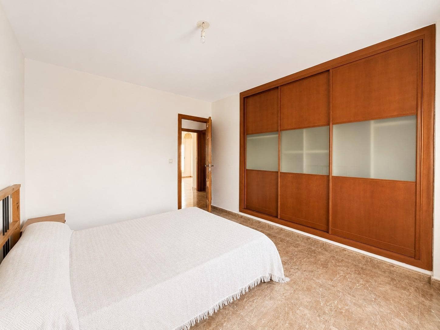 Adosado de 6 habitaciones en Aguilas en venta con garaje - 180.000 € (Ref: 9915853)