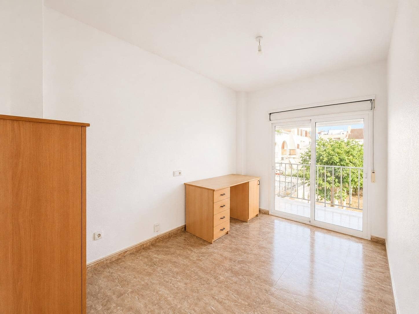 Adosado de 6 habitaciones en Aguilas en venta con garaje - 180.000 € (Ref: 9915853)