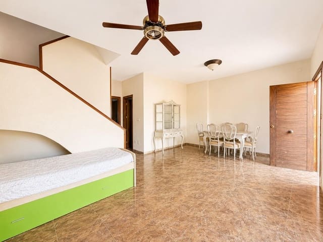 Adosado de 6 habitaciones en Aguilas en venta con garaje - 180.000 € (Ref: 9915853)