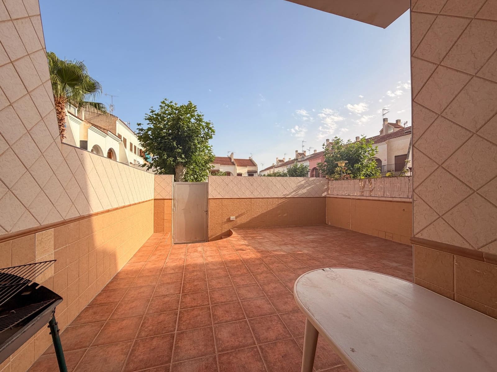 Adosado de 6 habitaciones en Aguilas en venta con garaje - 180.000 € (Ref: 9915853)