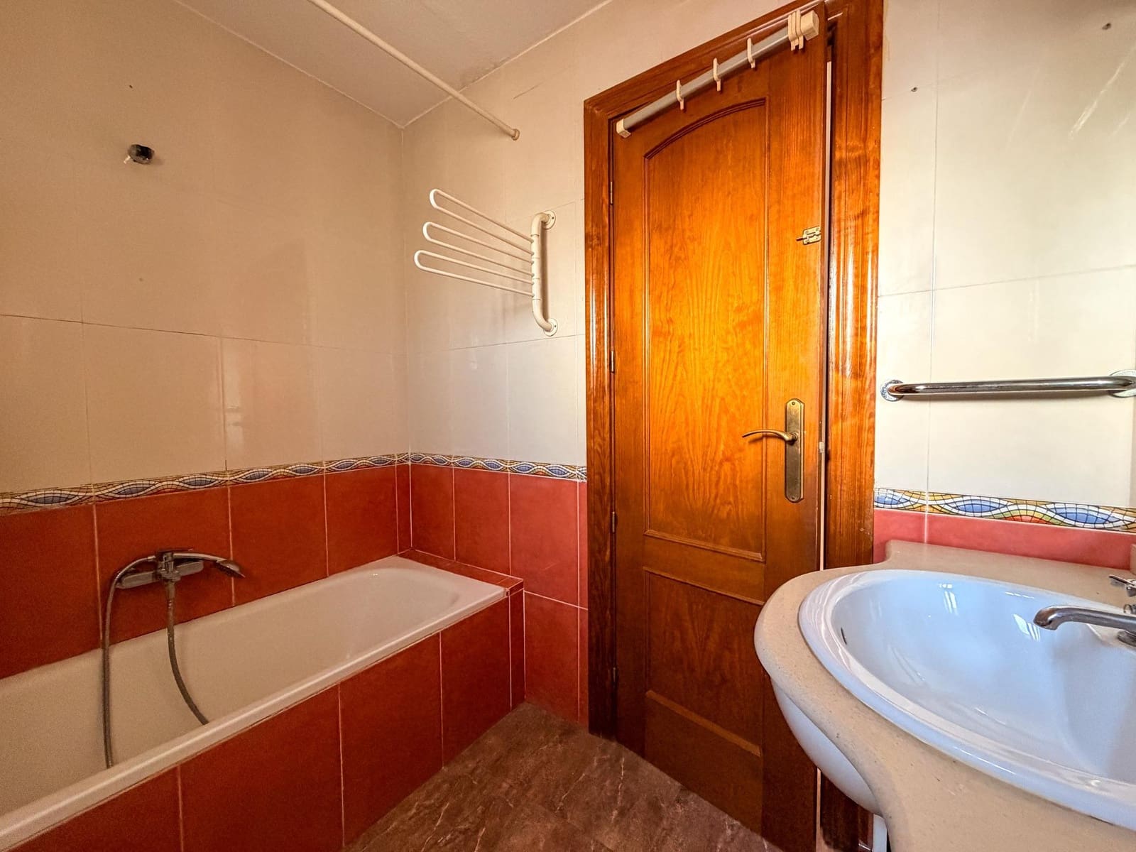 Adosado de 6 habitaciones en Aguilas en venta con garaje - 180.000 € (Ref: 9915853)