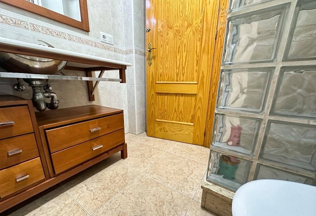3 bedroom Apartment for sale in Aguilas with garage - € 197,000 (Ref: 9922322)