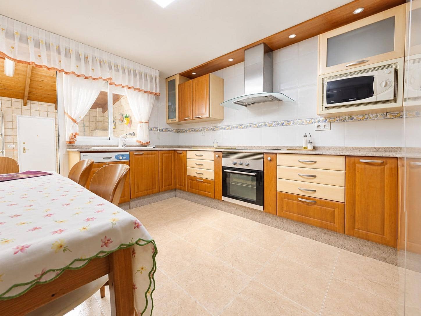 3 bedroom Apartment for sale in Aguilas with garage - € 197,000 (Ref: 9922322)