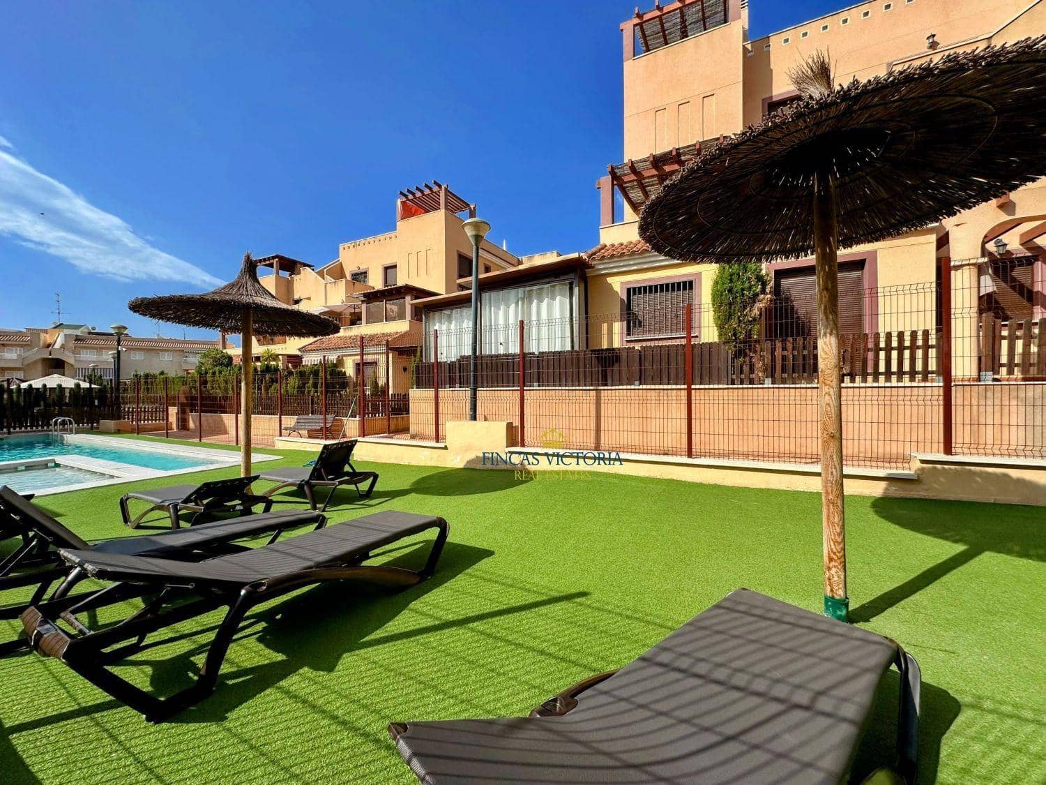 2 bedroom Penthouse for sale in Los Collados with pool garage - € 150,000 (Ref: 9922323)