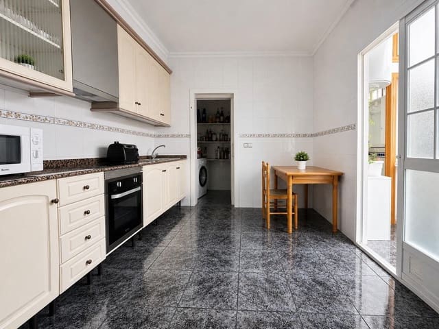 7 soveværelse Lejlighed til salg i Aguilas - € 175.000 (Ref: 9936420)