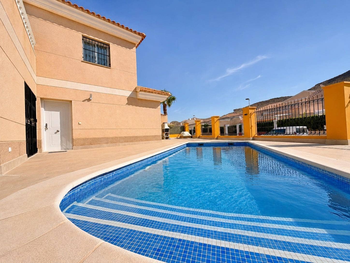 2 quarto Moradia para venda em San Juan de los Terreros com piscina garagem - 397 000 € (Ref: 9938221)