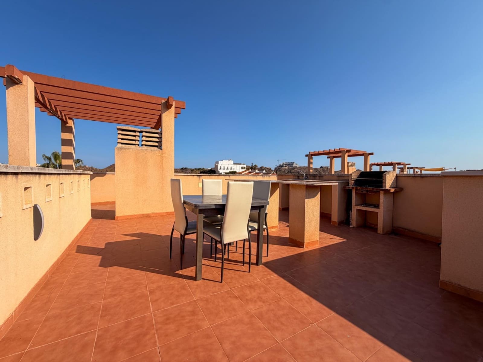 2 soverom Penthouse til salgs i Los Collados med svømmebasseng - € 145 000 (Ref: 9942543)