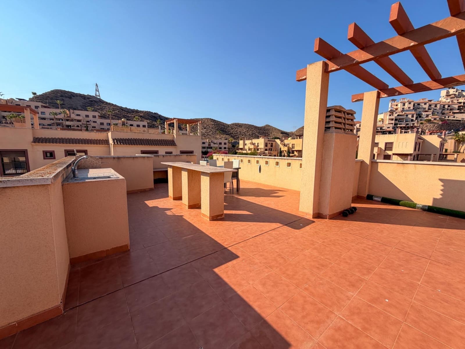 2 soverom Penthouse til salgs i Los Collados med svømmebasseng - € 145 000 (Ref: 9942543)
