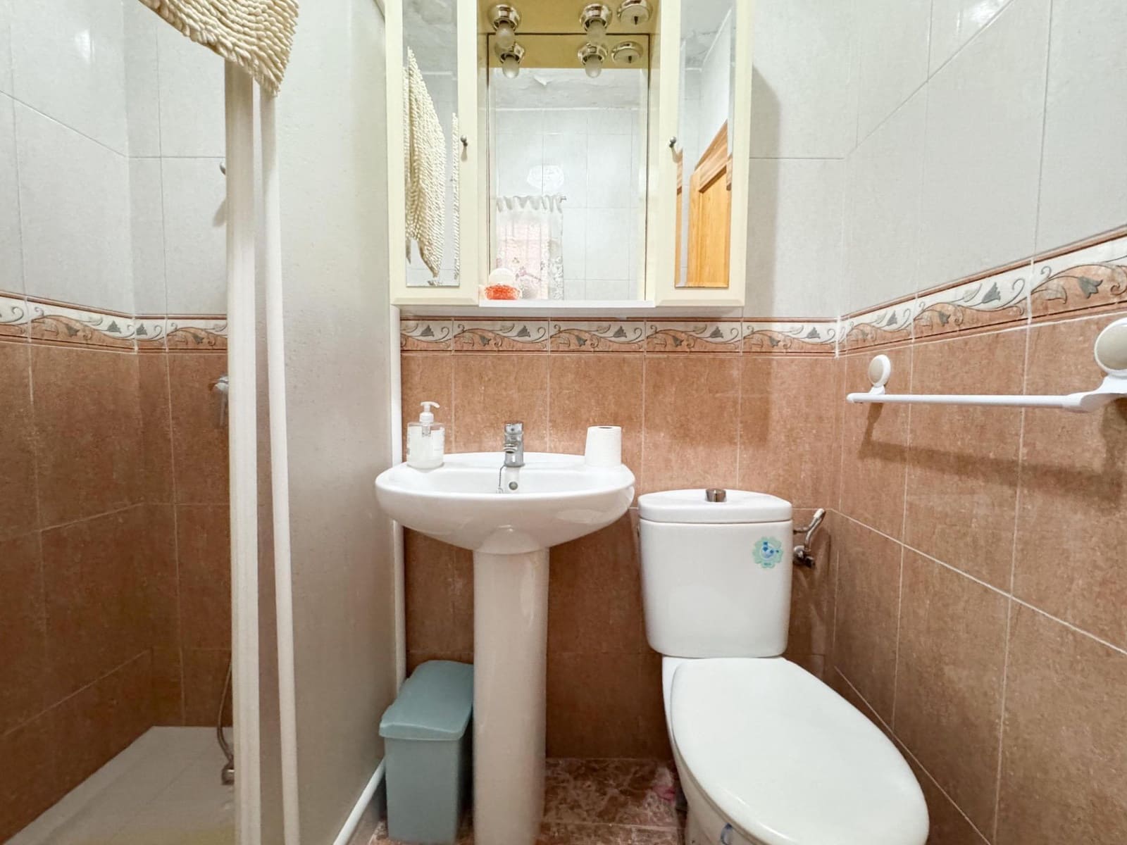 7 bedroom Townhouse for sale in Aguilas - € 155,500 (Ref: 9947937)