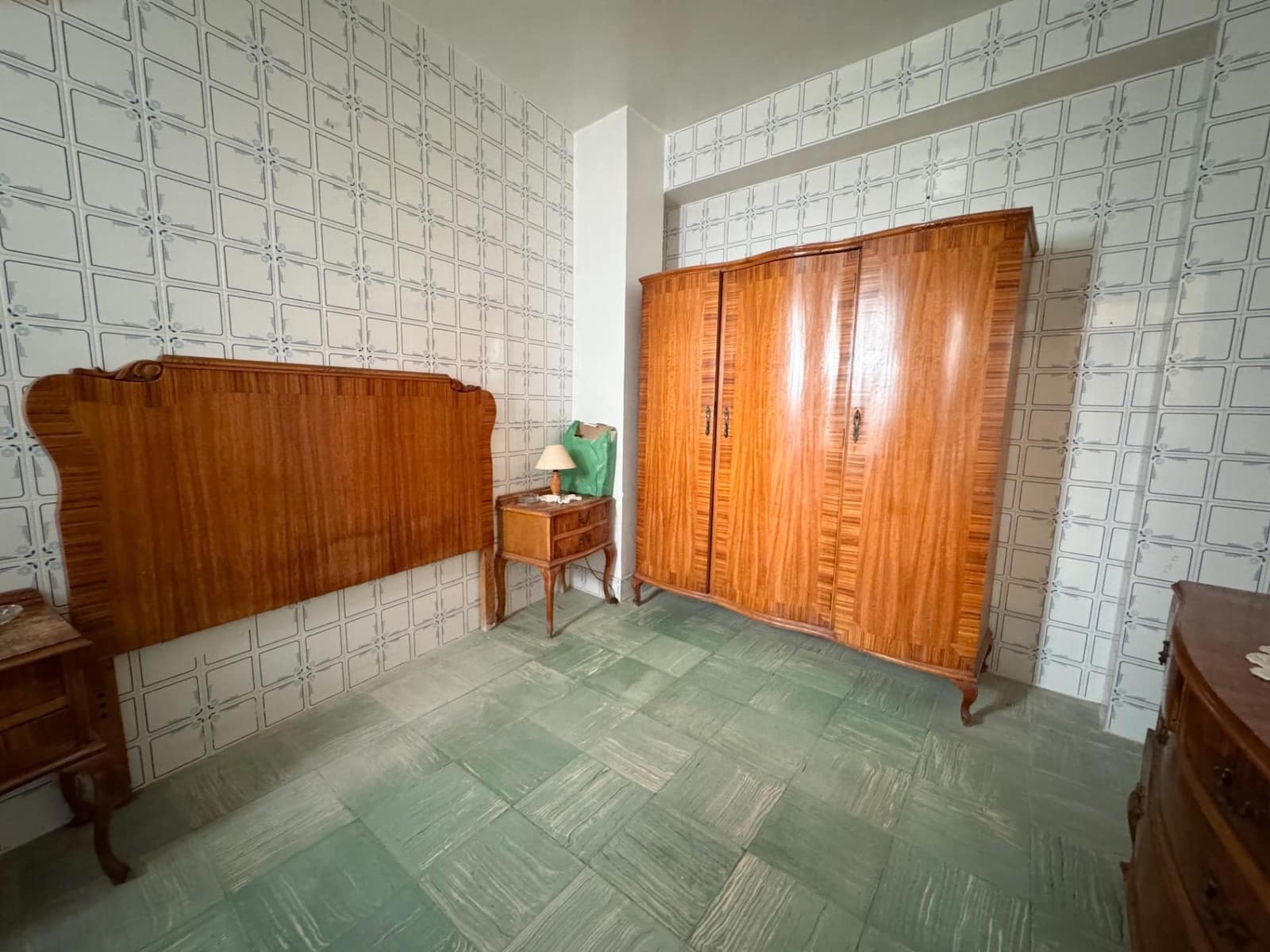 7 bedroom Townhouse for sale in Aguilas - € 155,500 (Ref: 9947937)