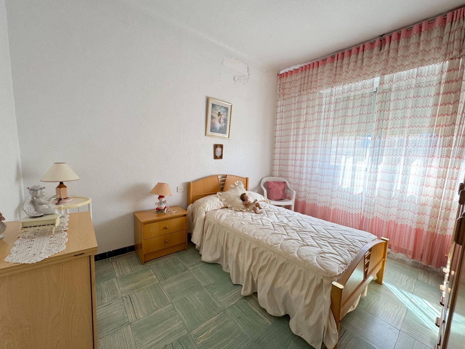7 bedroom Townhouse for sale in Aguilas - € 155,500 (Ref: 9947937)