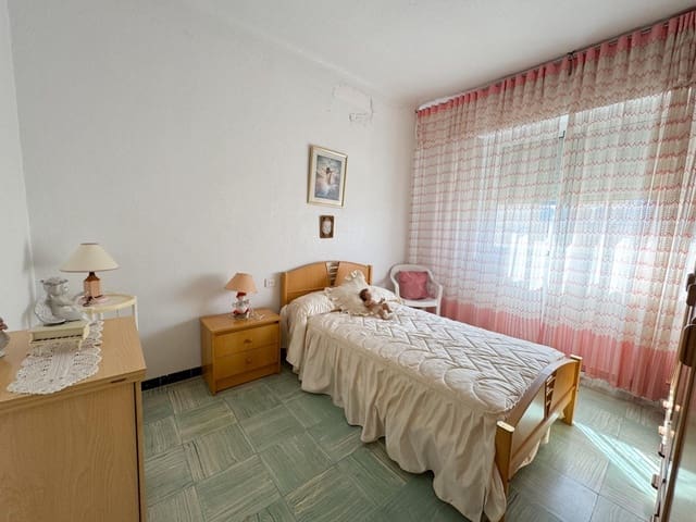 7 soveværelse Byhus til salg i Aguilas - € 155.500 (Ref: 9947937)