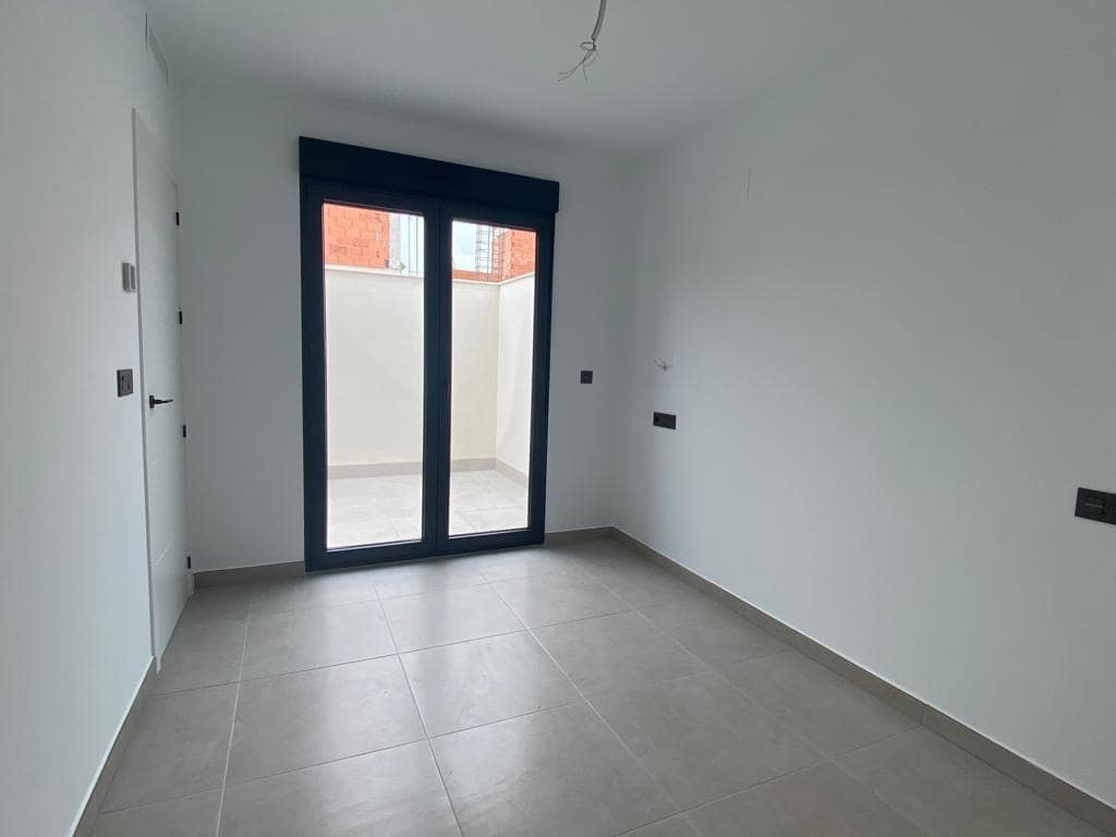3 sovrum Villa till salu i Los Alcazares med pool garage - 419 900 € (Ref: 9966681)