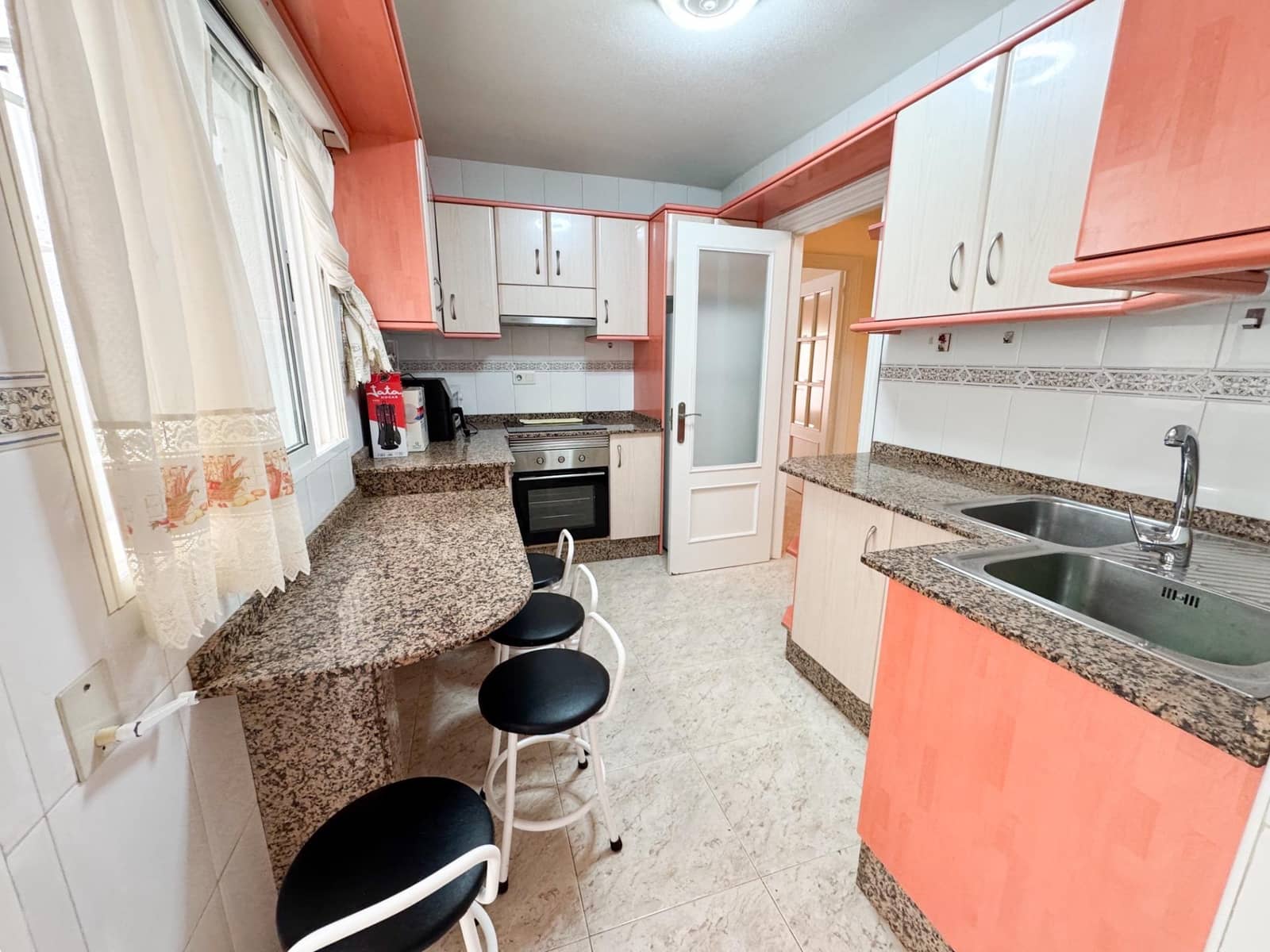 4 soveværelse Lejlighed til leje i Aguilas med garage - € 750 (Ref: 9973339)