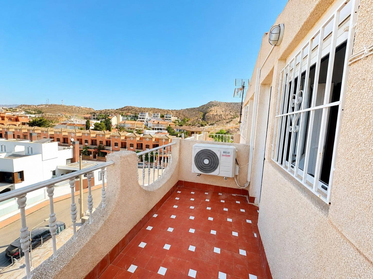 5 soverom Rekkehus til salgs i San Juan de los Terreros - € 615 000 (Ref: 9990747)