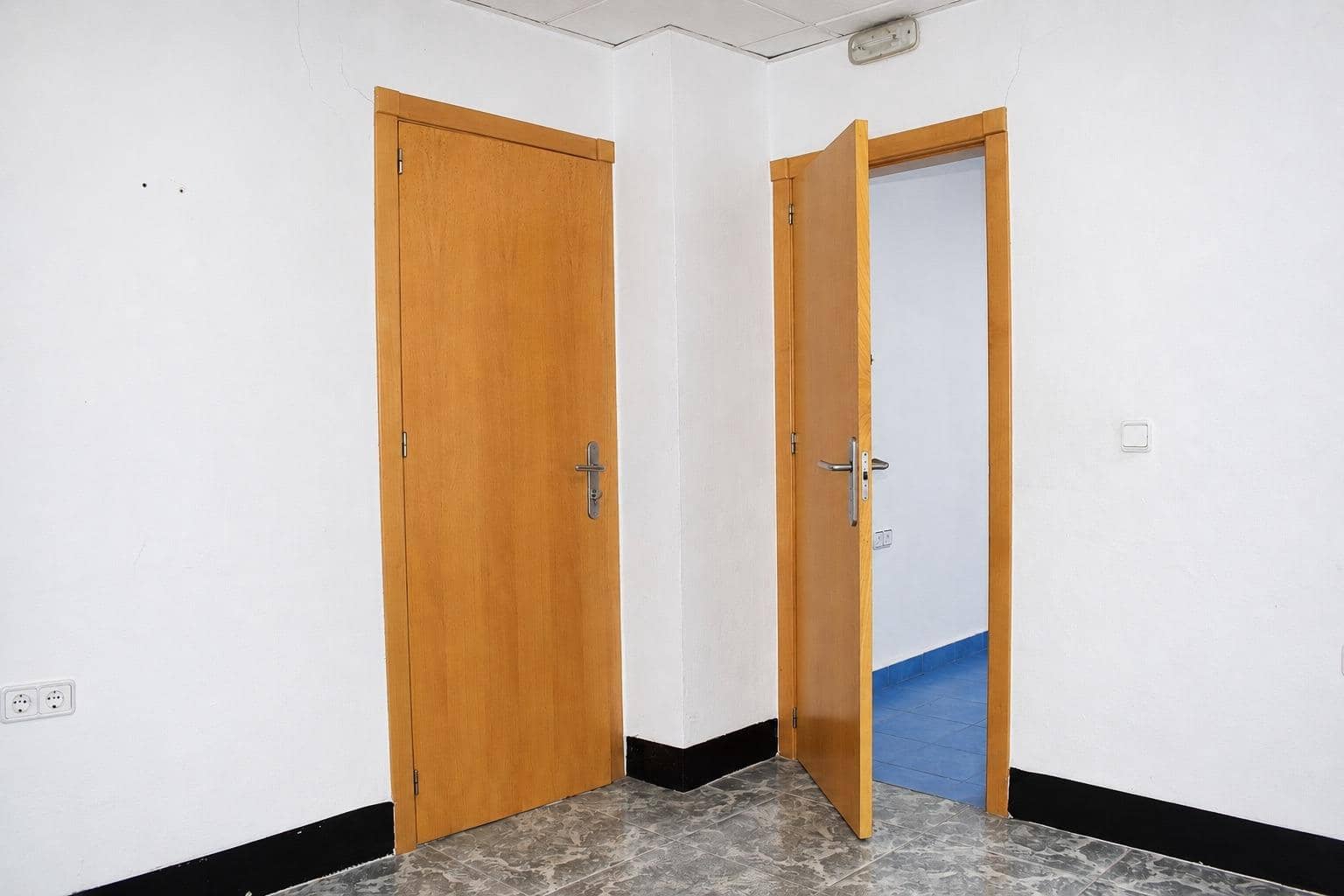 Comercial para venda em El Algar com garagem - 90 000 € (Ref: 9994271)