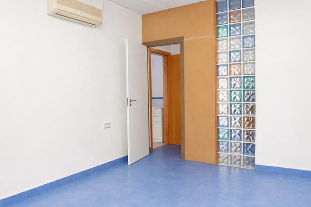 Erhverv til salg i El Algar, Cartagena med garage - € 90.000 (Ref: 9994271)