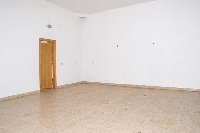 Erhverv til salg i El Algar, Cartagena med garage - € 90.000 (Ref: 9994271)