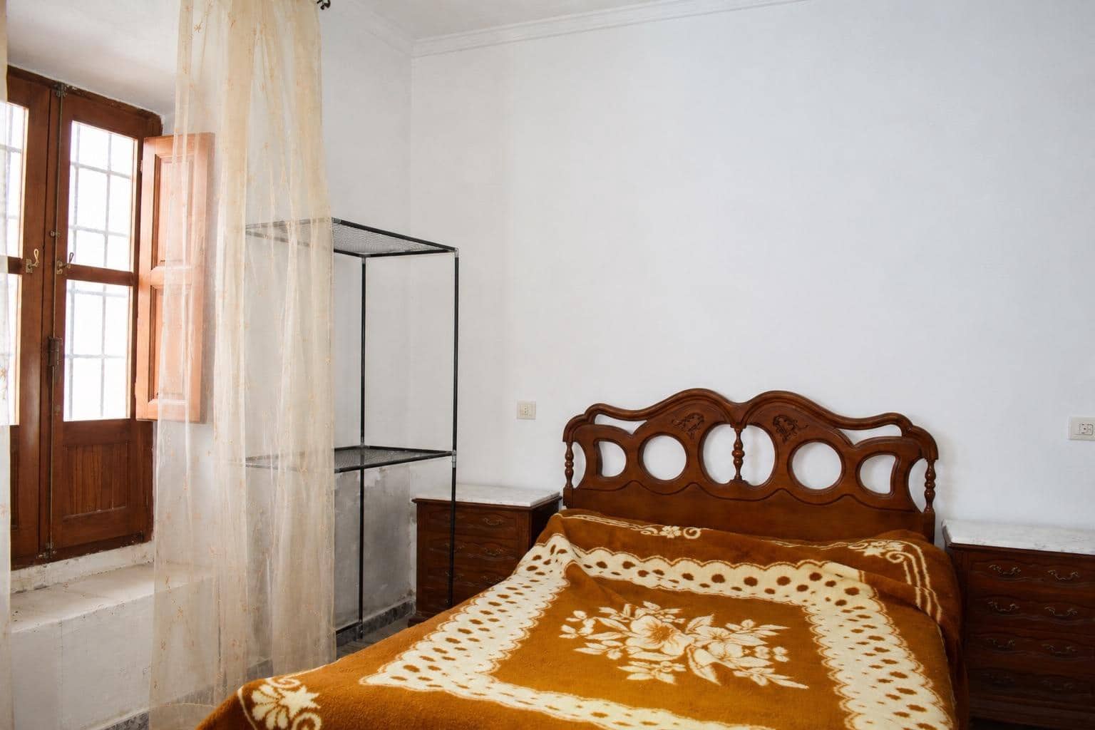 5 slaapkamer Villa te koop in Lubrin - € 75.000 (Ref: 9994272)