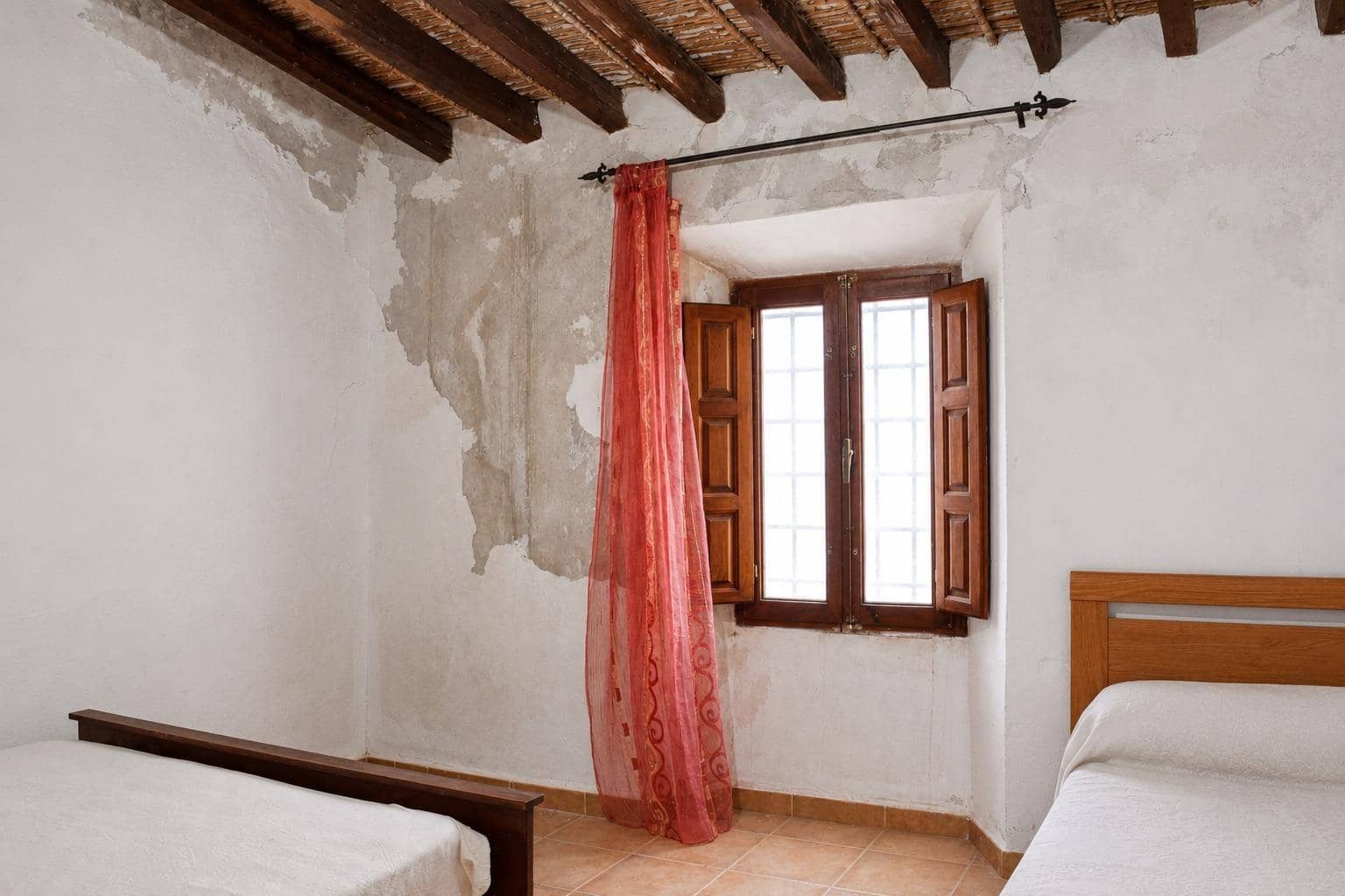 5 slaapkamer Villa te koop in Lubrin - € 75.000 (Ref: 9994272)