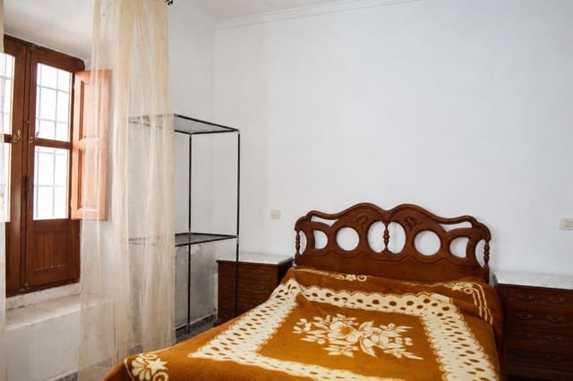 5 slaapkamer Villa te koop in Lubrín - € 75.000 (Ref: 9994272)