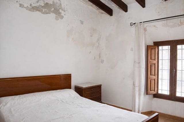 5 slaapkamer Villa te koop in Lubrín - € 75.000 (Ref: 9994272)