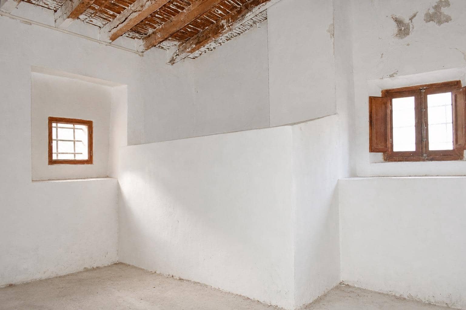 5 slaapkamer Villa te koop in Lubrin - € 75.000 (Ref: 9994272)