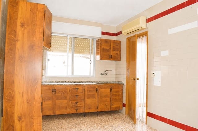 3 bedroom Semi-detached Villa for sale in Corvera, Murcia city with garage - € 105,000 (Ref: 9998838)