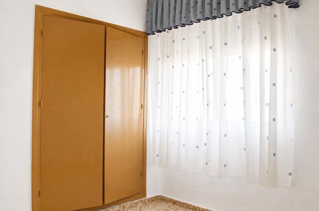 3 bedroom Semi-detached Villa for sale in Corvera, Murcia city with garage - € 105,000 (Ref: 9998838)