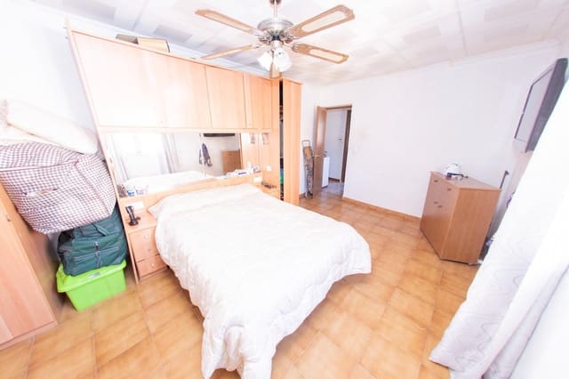 Casa de 3 habitaciones en Lorca en venta - 114.900 € (Ref: 9306702)