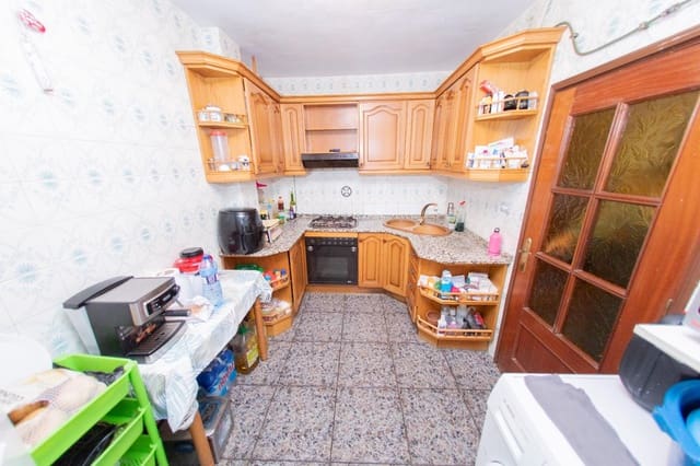 Casa de 3 habitaciones en Lorca en venta - 114.900 € (Ref: 9306702)