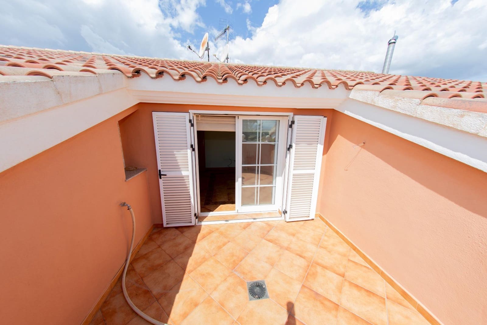 5 soveværelse Finca/Landehus til salg i Puerto Lumbreras med swimmingpool - € 329.900 (Ref: 9306707)