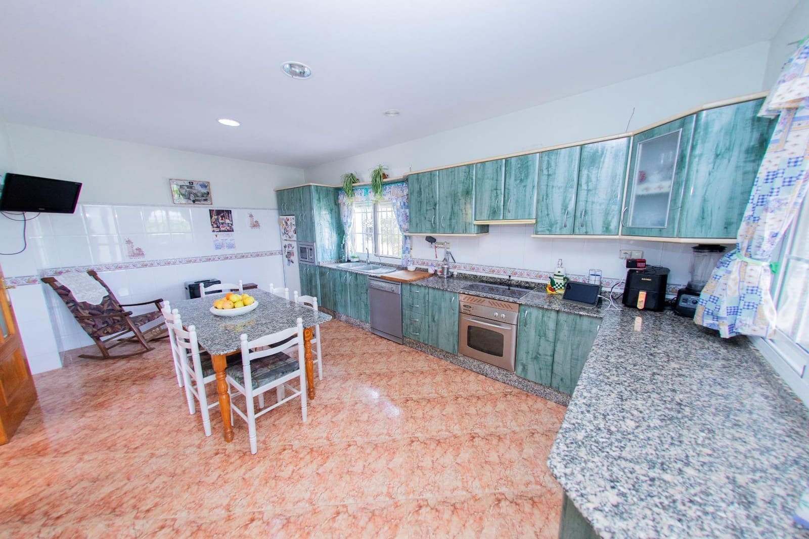 5 bedroom Finca/Country House for sale in Puerto Lumbreras with pool - € 309,900 (Ref: 9306707)