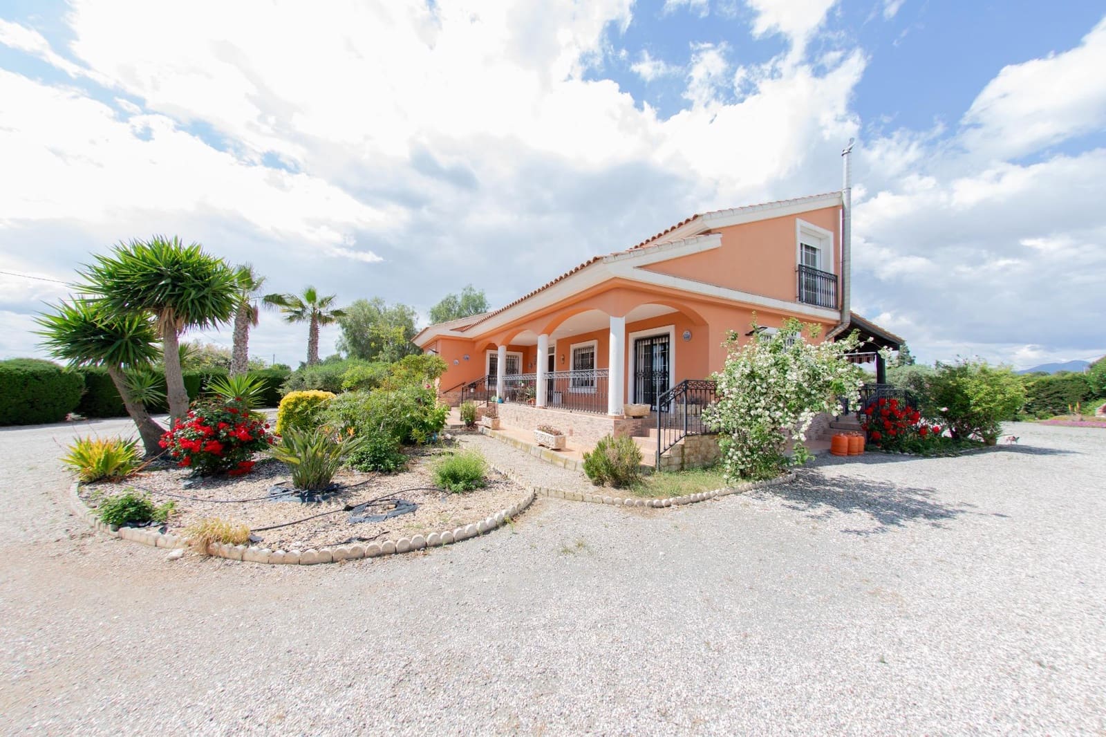 5 bedroom Finca/Country House for sale in Puerto Lumbreras with pool - € 309,900 (Ref: 9306707)