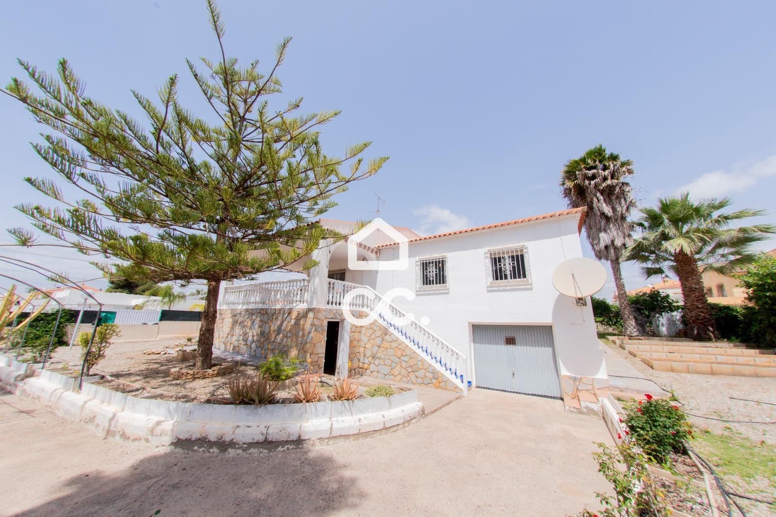 3 bedroom Villa for sale in Calabardina with garage - € 354,900 (Ref: 9306708)