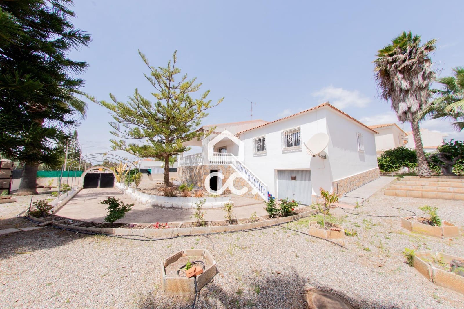 3 bedroom Villa for sale in Calabardina with garage - € 354,900 (Ref: 9306708)