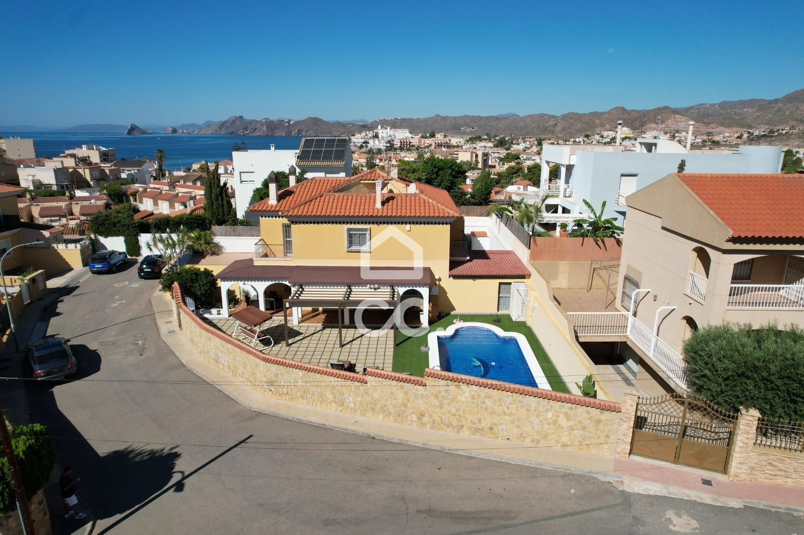 4 soveværelse Villa til salg i Calabardina med swimmingpool garage - € 369.900 (Ref: 9306712)